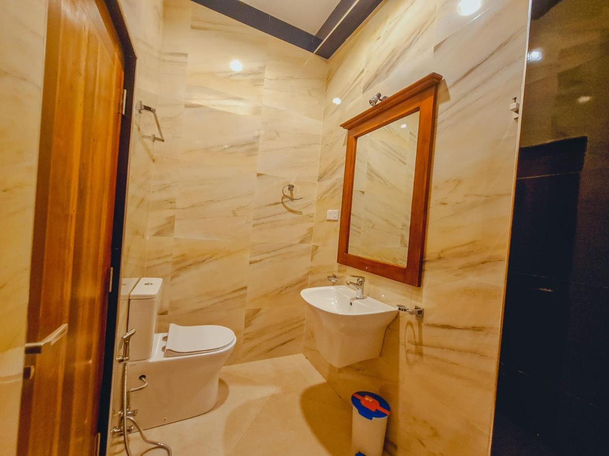 Top Rich Hotel Нувара Елия Екстериор снимка